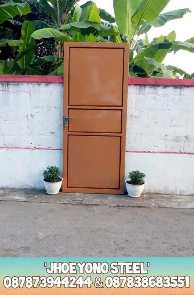 Pintu besi murahh kekinian anti karat sudah komplit terpasang