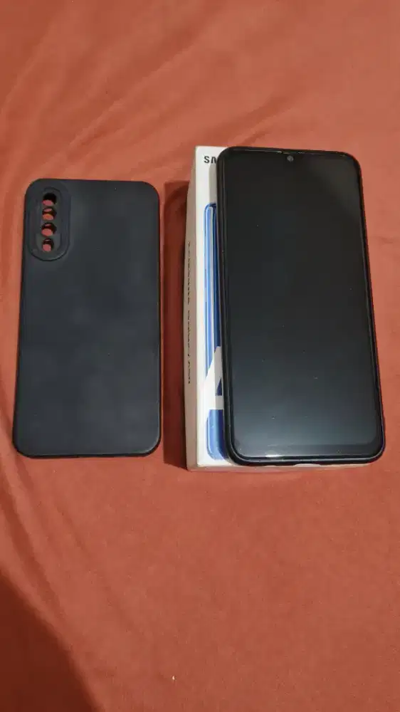 Dijual hp handphone samsung a50 6/128 android original biru siap pakai