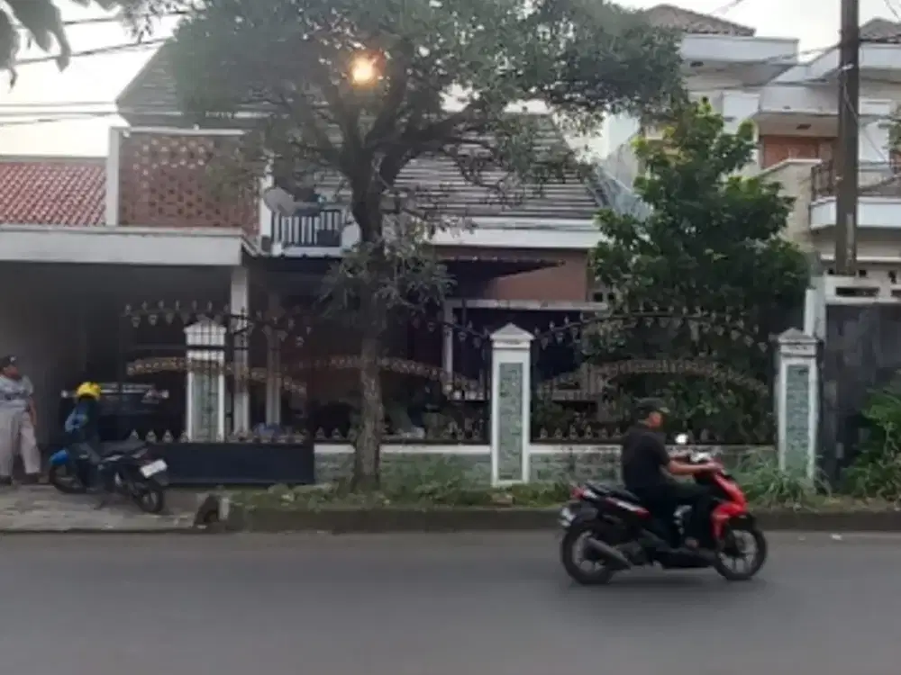 jual rumah sangat strategis di Bukit Cimanggu City.