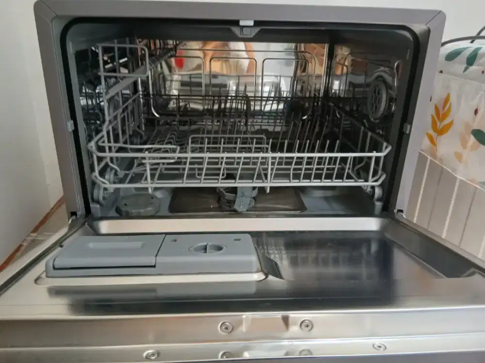 Alat cuci piring otomatis Boston Kiels Informa