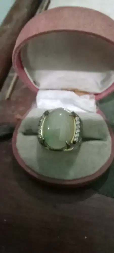 Batu Giok mandarin hijau transparan