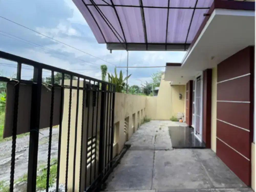 dijual rumah di fajar indah masuk solo
