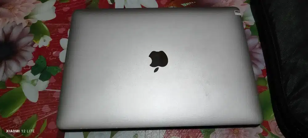 Jual Macbook pro THN 2017