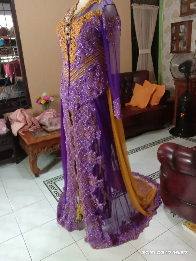 Baju pengantin seken masih bagus