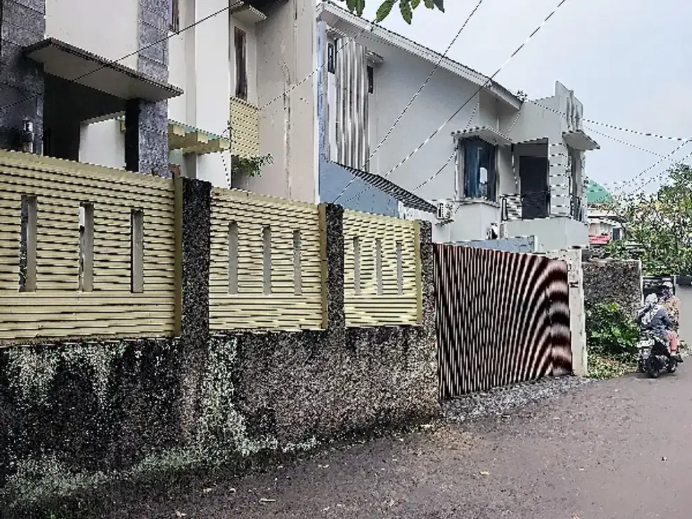 jual rumah akses jalan lebar di Pejaten Barat pasar Minggu Jaksel