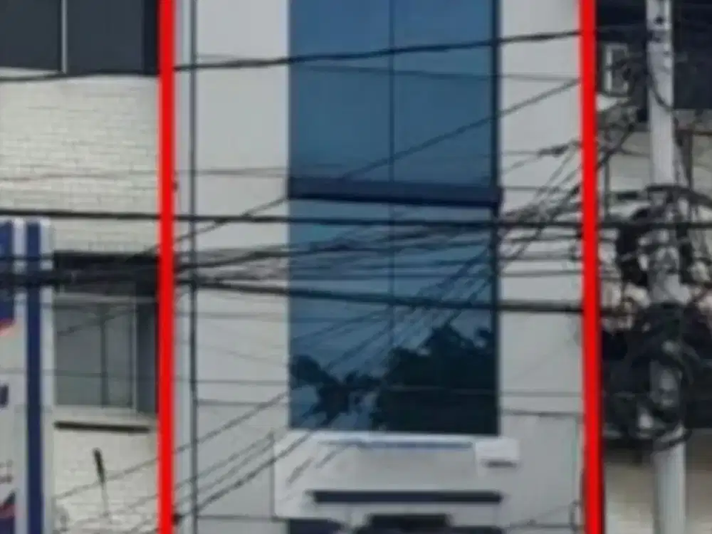 Dijual Ruko 3lt Luas 119 ada rooftop di jalan raya besar dekat Stasiun KA Klender Halte Bus Trans