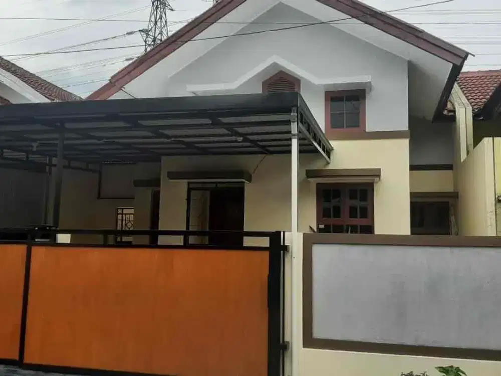 Disewakan Rumah Siap Huni Terawat Komplek Sarimas Arcamanik