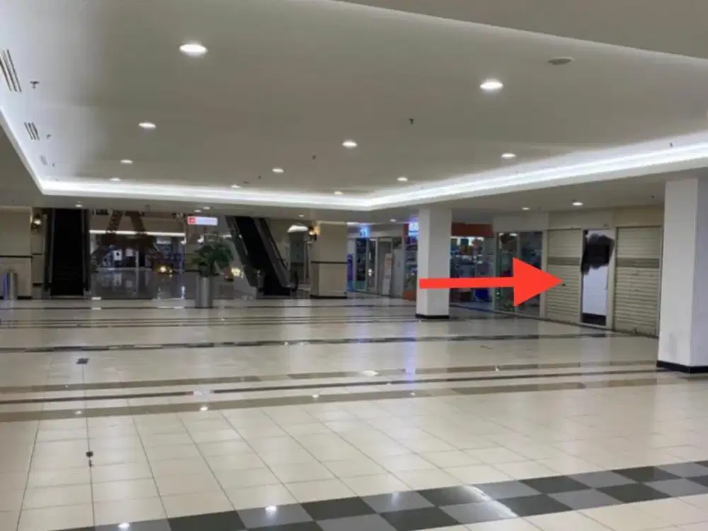 Stand Lantai Dasar DI PTC Mall