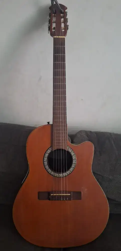 Ovation CC 049S Made in Korea