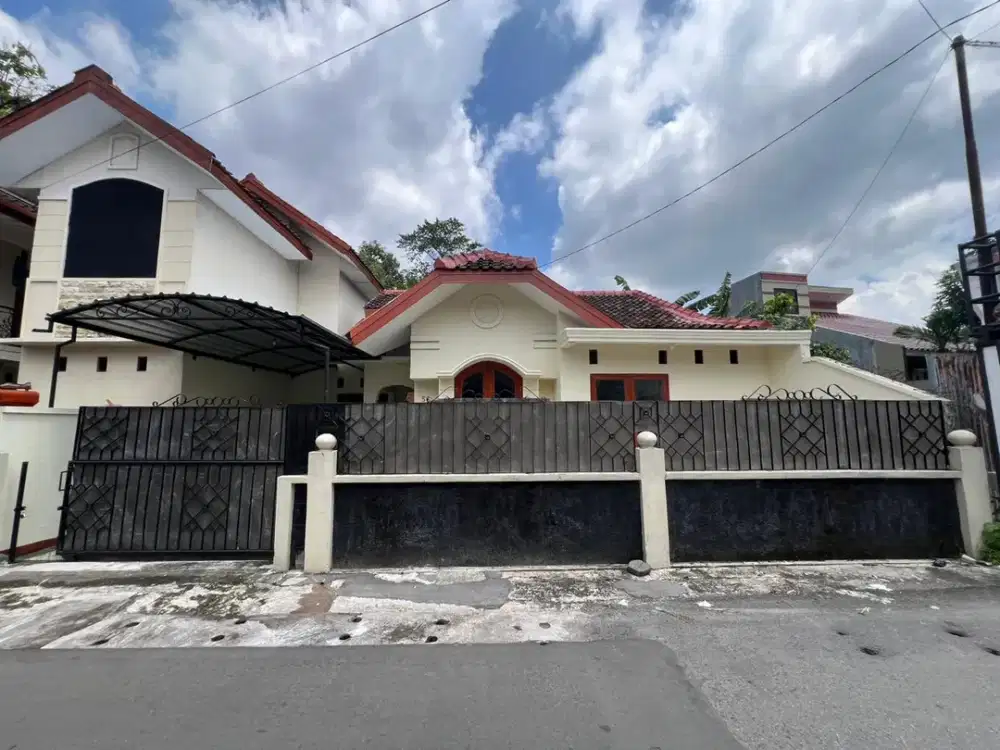 Rumah Sewa Area Seturan Cocok Hunian Dan Kantor Area Seturan Dekat UPN