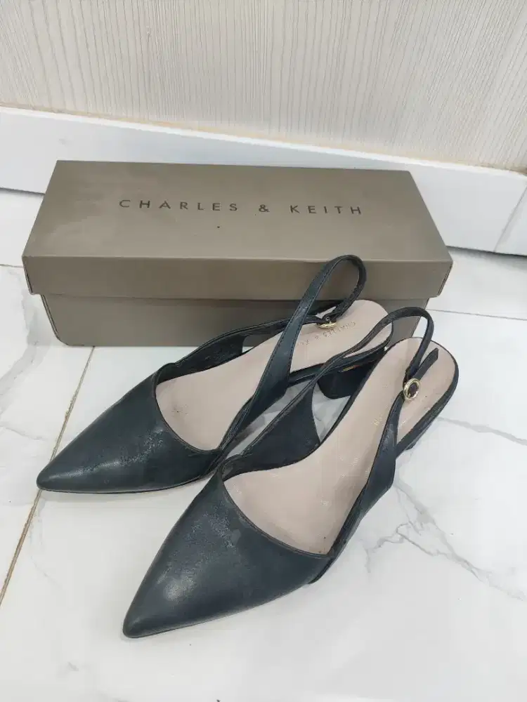 Preloved heels Wanita CK Hitam Bagus Murah