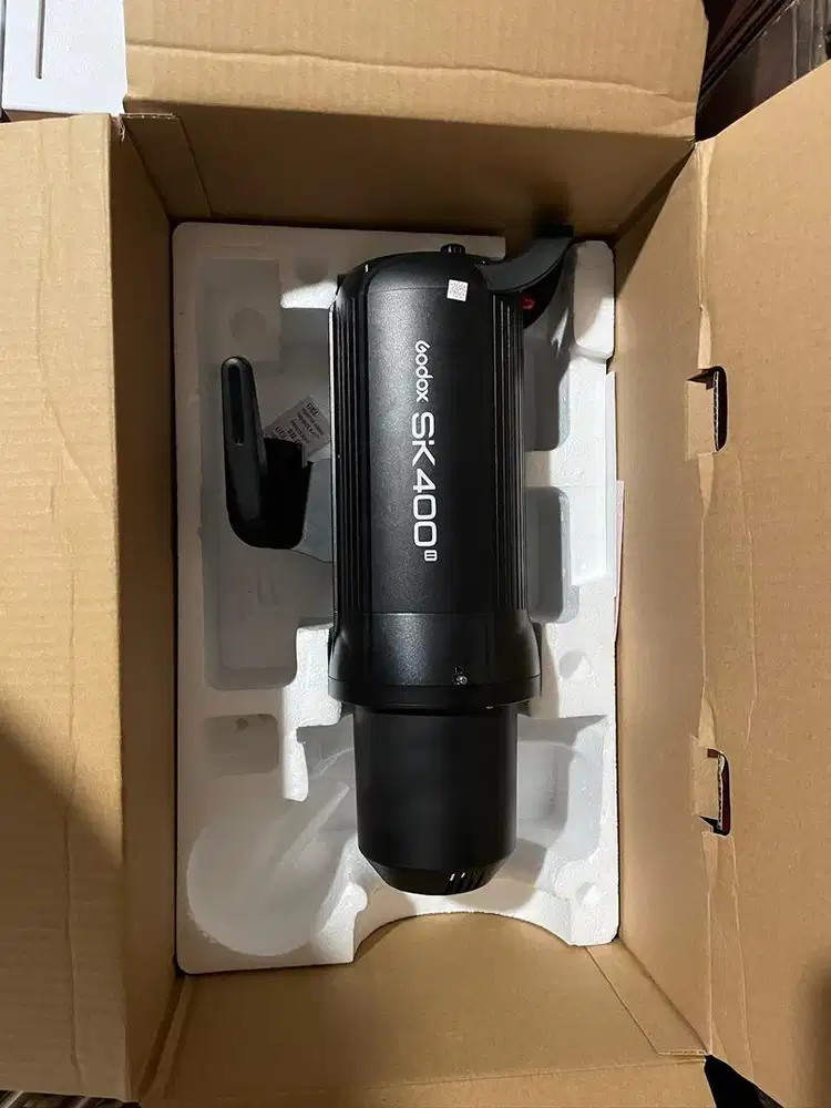 Paket 3 buah Godox SK400ii Lampu Studio