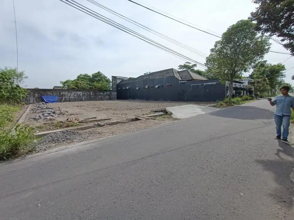 Tanah Purwomartani, Tepi Jalan Utama: 198m2 Hoek