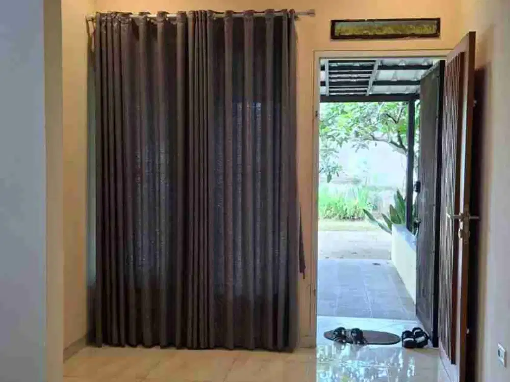 Rumah 2 Lantai Siap Huni Dalam Komplek Arcamanik Cisaranten Endah