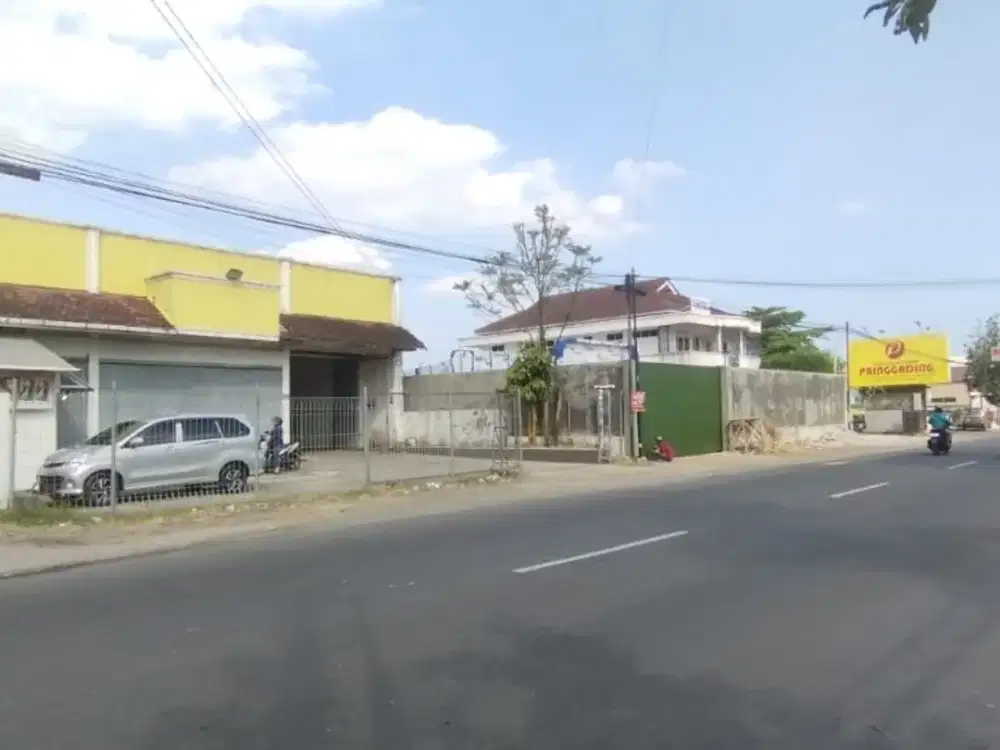 Dijual atau Sewa Gudang + Kantor Akses Kendaraan Besar, Purwokerto Selatan