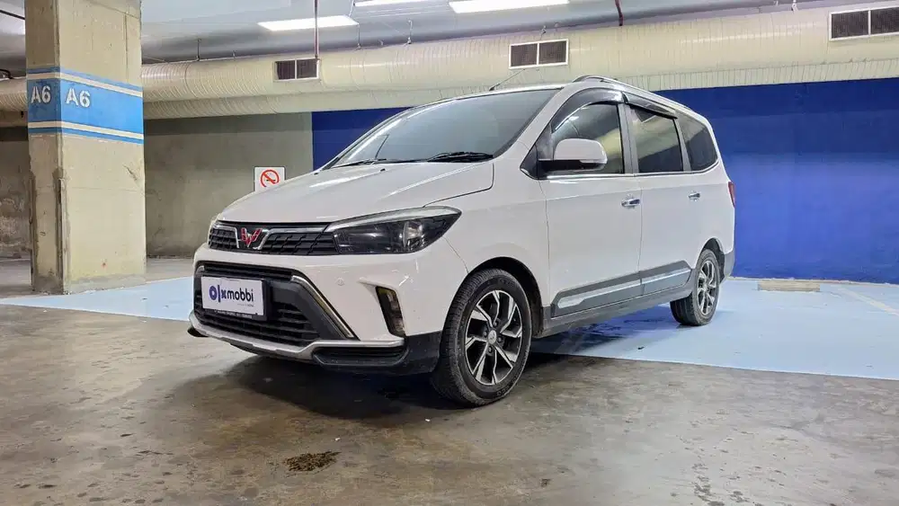 DP MURAH - Wuling Confero S 1.5 L ACT Lux Plus Bensin-MT 2021