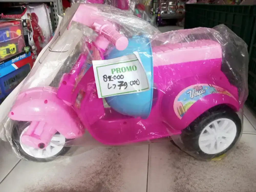 PROMO Mainan Anak Vespa Helm