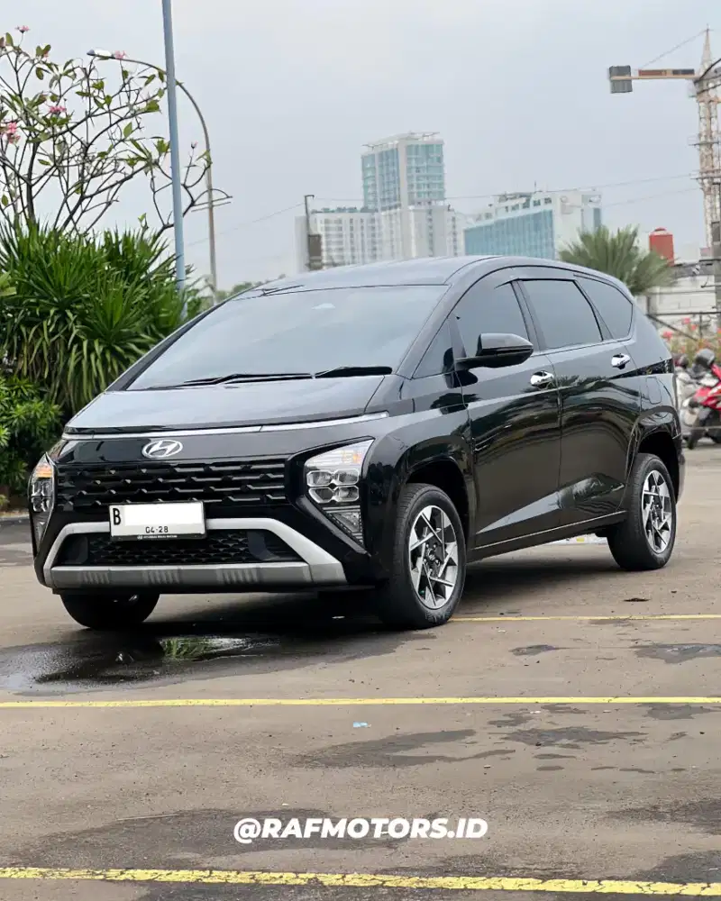 Hyundai Stargazer Prime 1.5 IVt 2023 Nik 2022 Hitam Matic