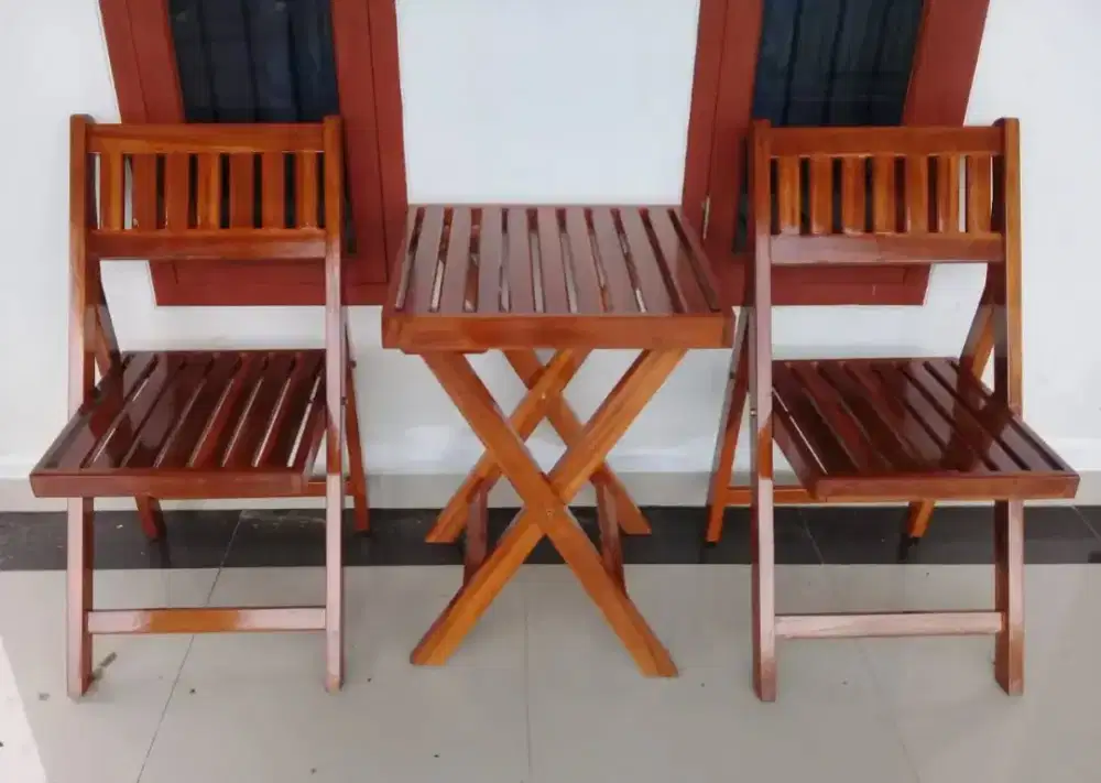 Kursi teras lipat kayu jati