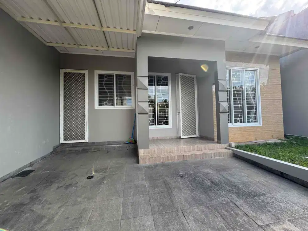 Disewakan Rumah Bagus di Villa Melati Mas