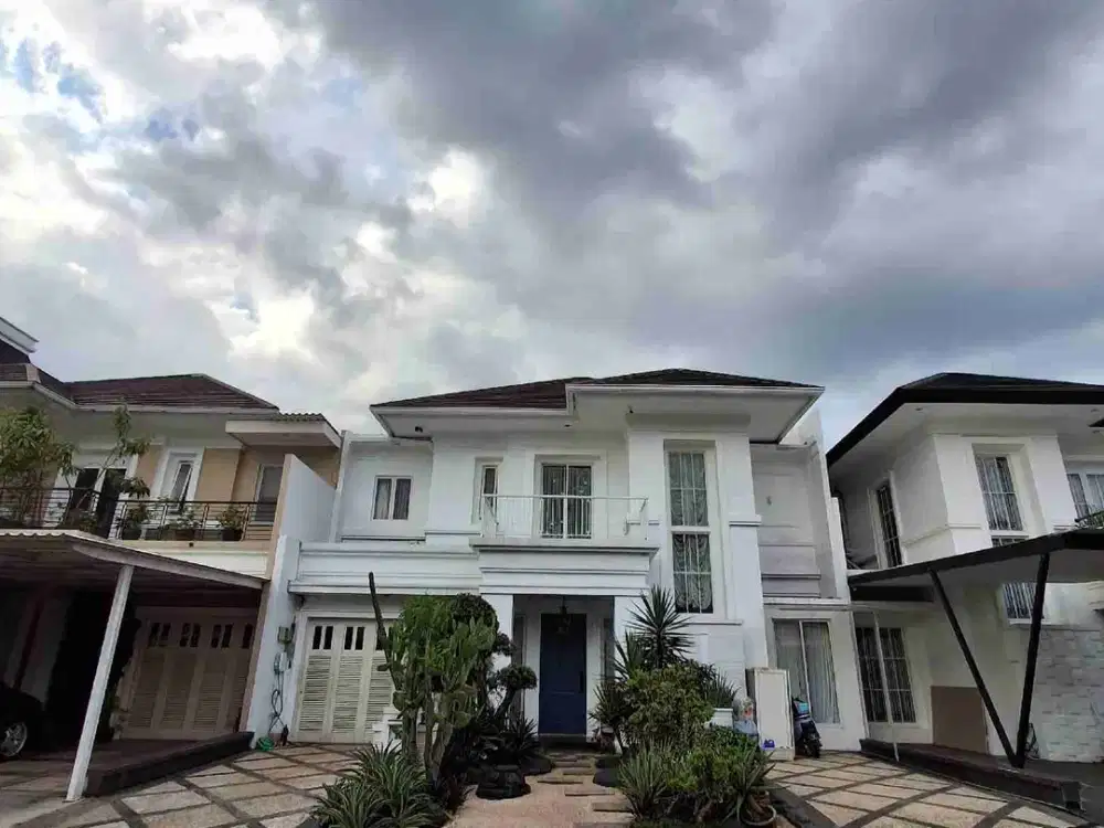 Rumah 2 lantai fully furnished di Alam Sutera Dekat mall Living World mewah, ada lapang basket, siap huni