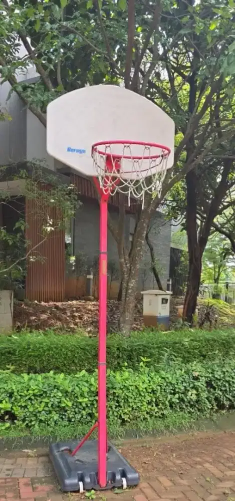 Preloved Ring Basket Berwyn

Tinggi ring bisa di adjust