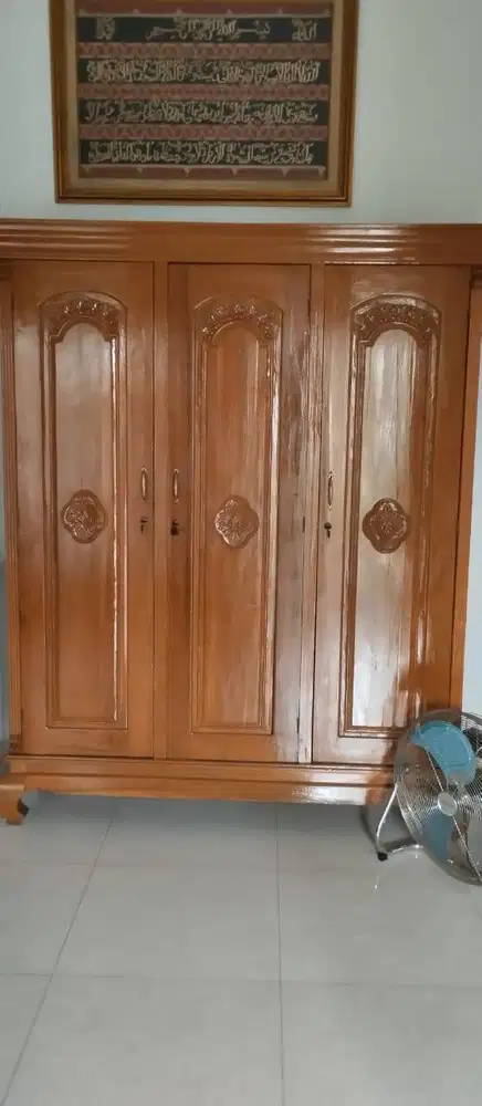 Lemari Baju 3pintu Full Jati