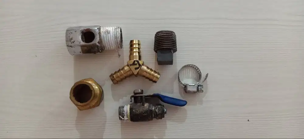 Cabang tiga selang gas soket drat 1/2 kuningan &pvc klem stop kran 1/4