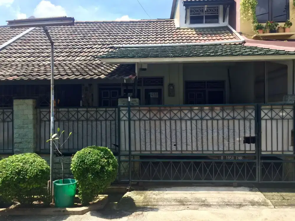 Rumah Minimalis 1,5 Lantai Siap Huni Selangkah ke Pintu Tol