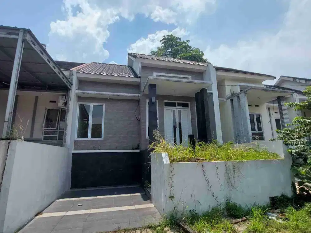 Rumah Strategis Di Erfina Kencana Regency Cibinong Dekat Ke Tol