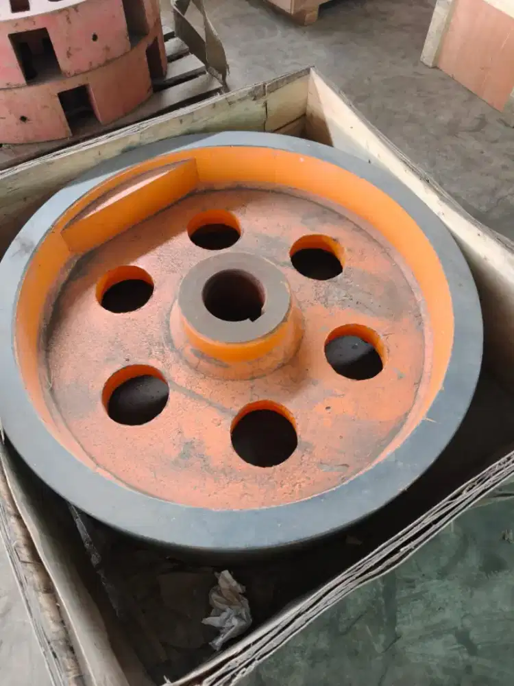 Fly wheel Roda gila Jaw crusher