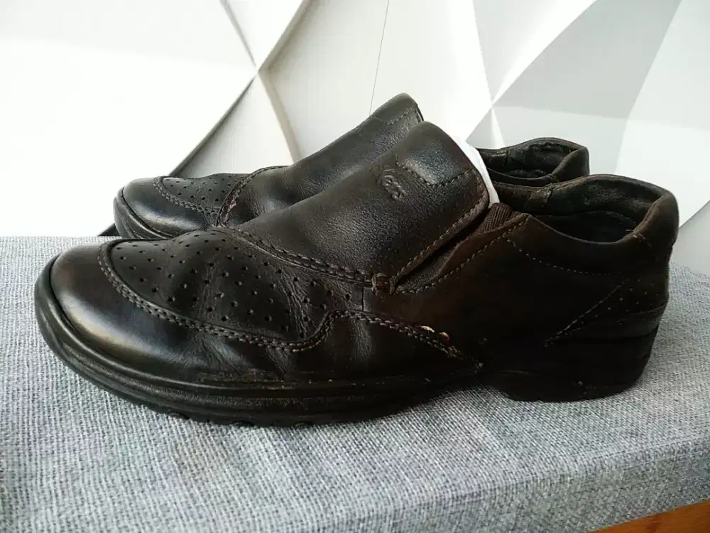 Kickers original size 43