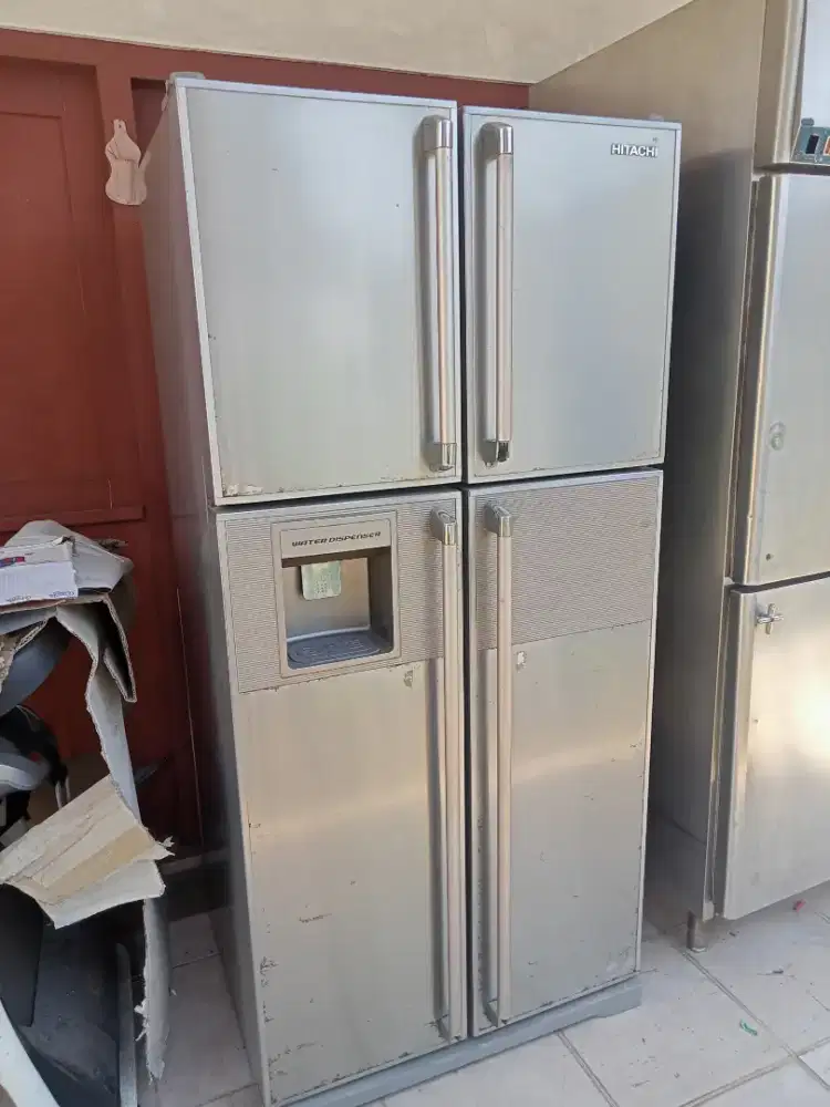 Dijual kulkas Hitachi 4 pintu normal