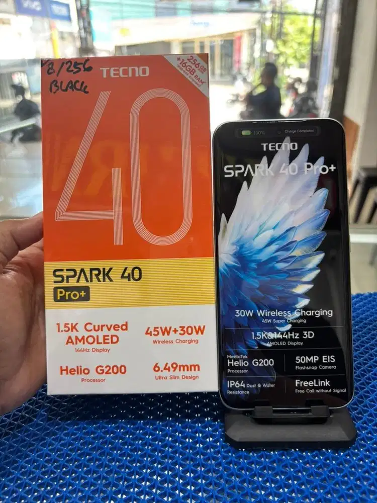 NEW SPARK 40 PRO+ RAM 8/256