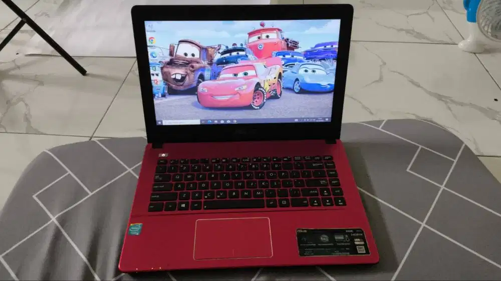 JUAL BU !! ASUS a450c Ram 4gb Hdd 500 Intel celeron Windows10 Layar 14