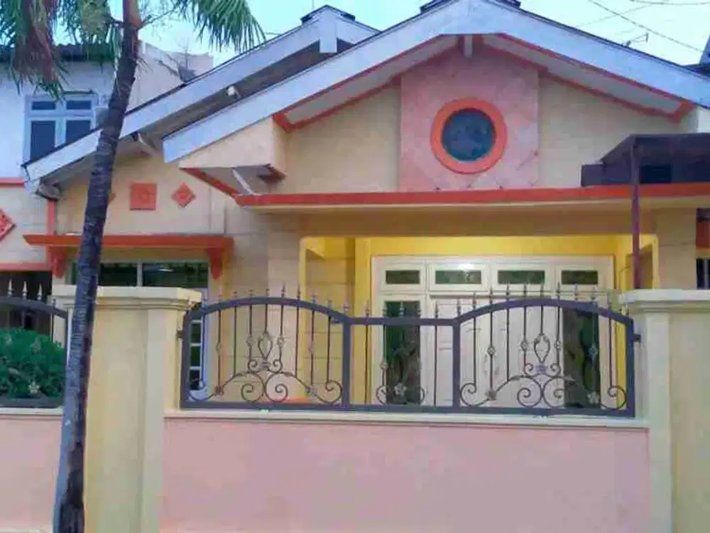 Disewakan Rumah Deltasari Indah Waru, Sidoarjo SIU.A165