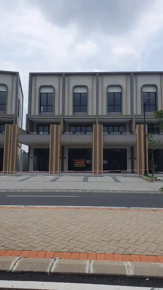 Di sewakan ruko il lago gading 3lantai hadap jalan
