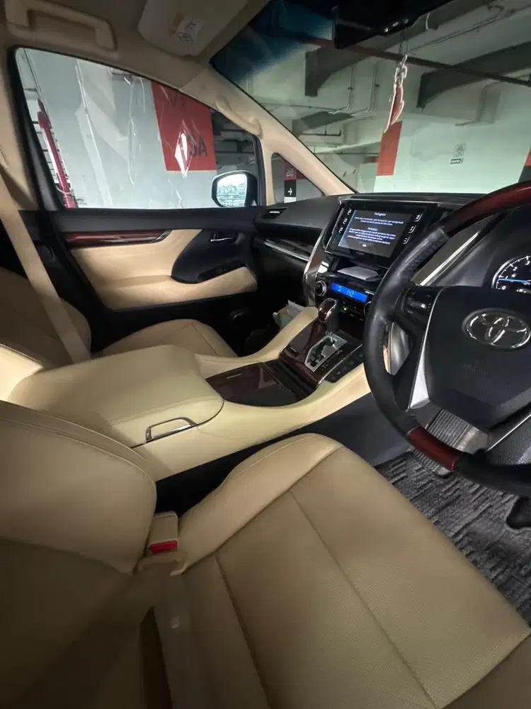 Alphard 2.4 G AT 2016