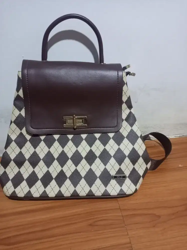 tas Enji wanita