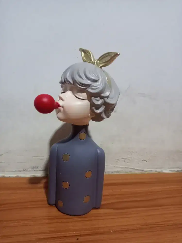 pajangan resin tiup balon.