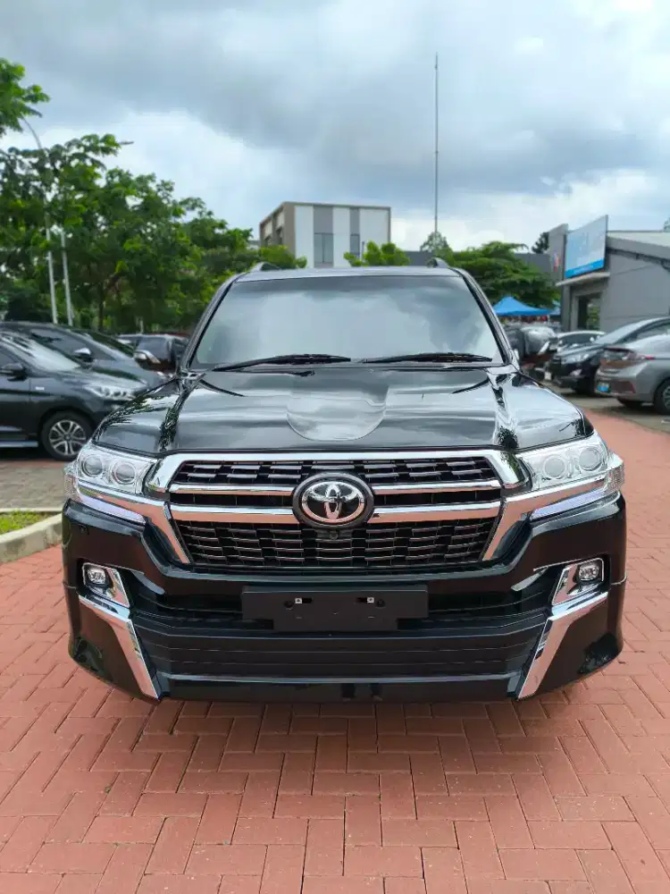 LANDCRUISER VX200 4.5T DIESEL 2012 FACELIFT 2020