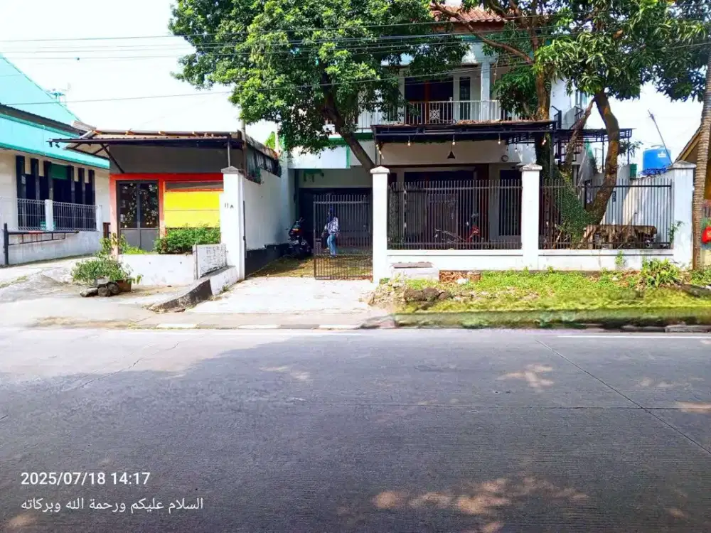 DISEWAKAN RUMAH MULTIFUNGSI – SANGAT STRATEGIS DI LENTENG AGUNG