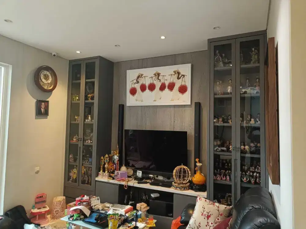 Modern Minimalis Rumah Surabaya Barat di Citraland Greenlake