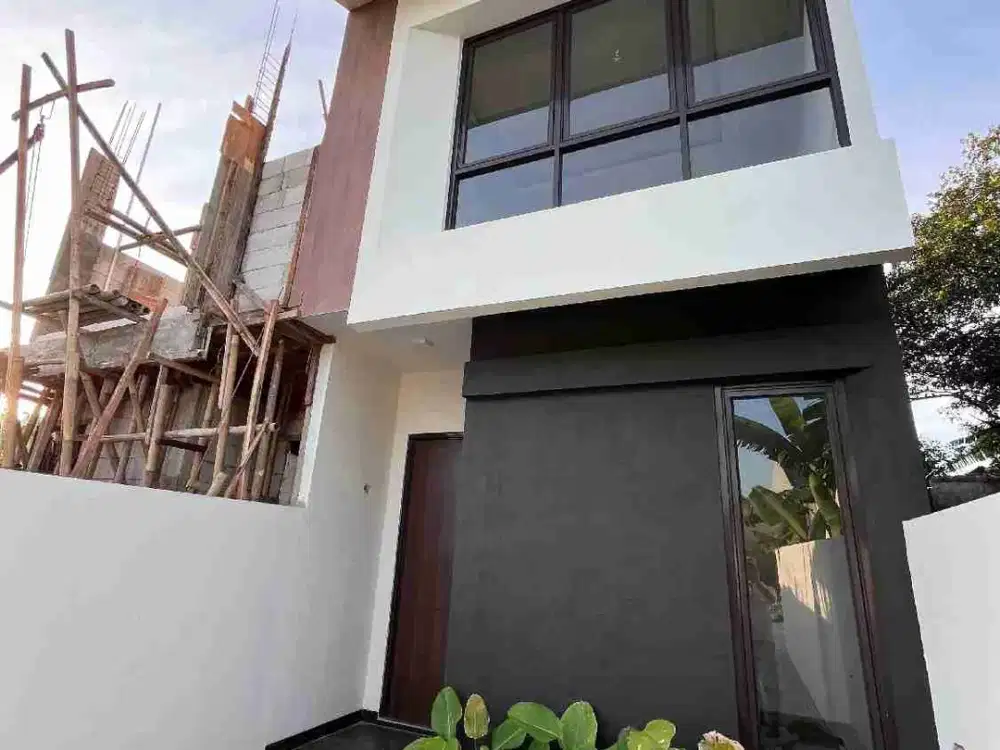 RUMAH 2 LANTAI TANAH LUAS DI JATIASIH BEKASI