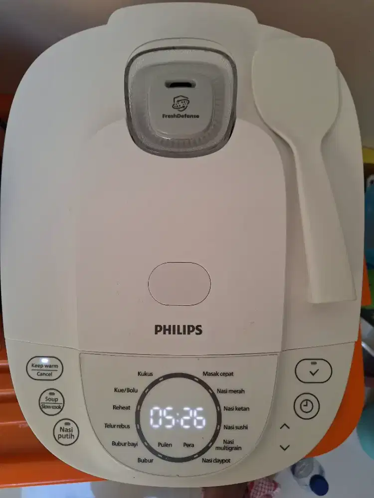 Rice Cooker Merk Philips 1.8 L, 3000 Digital Series HD4716 Warna Putih