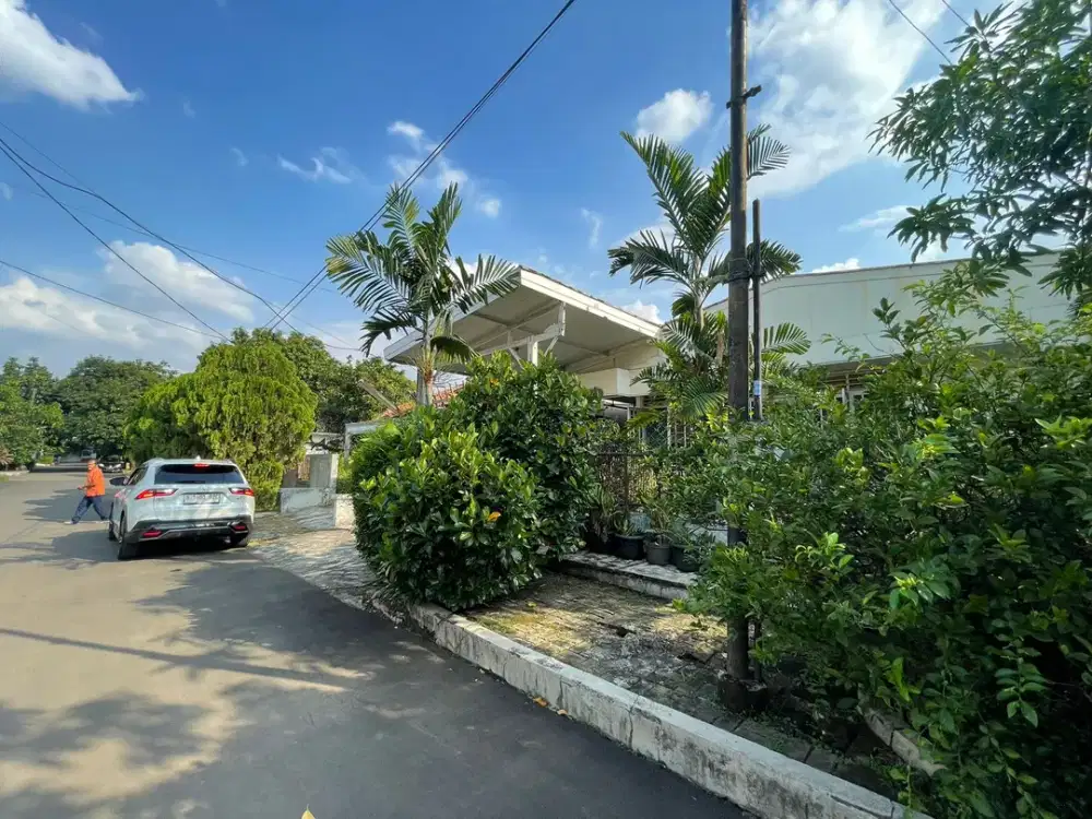 Di Jual Rumah Bagus Nyaman Lokasi Strategis di Mega Cinere, Depok