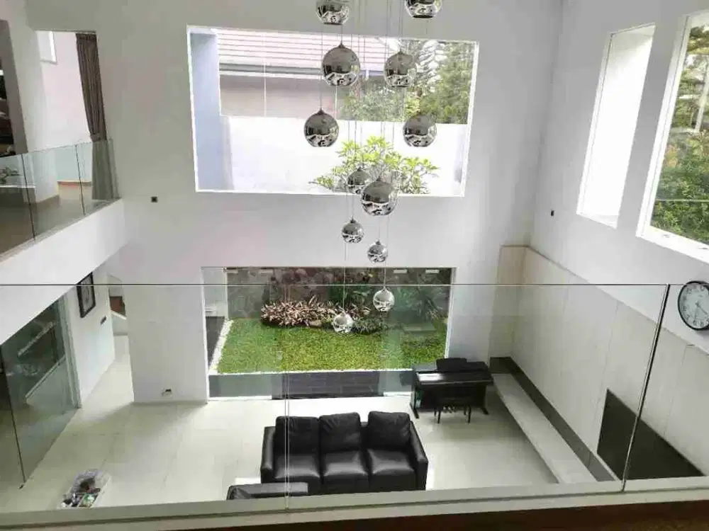 JUAL RUMAH MEWAH DI KOTA BARU PARAHYANGAN LARANGTAPA