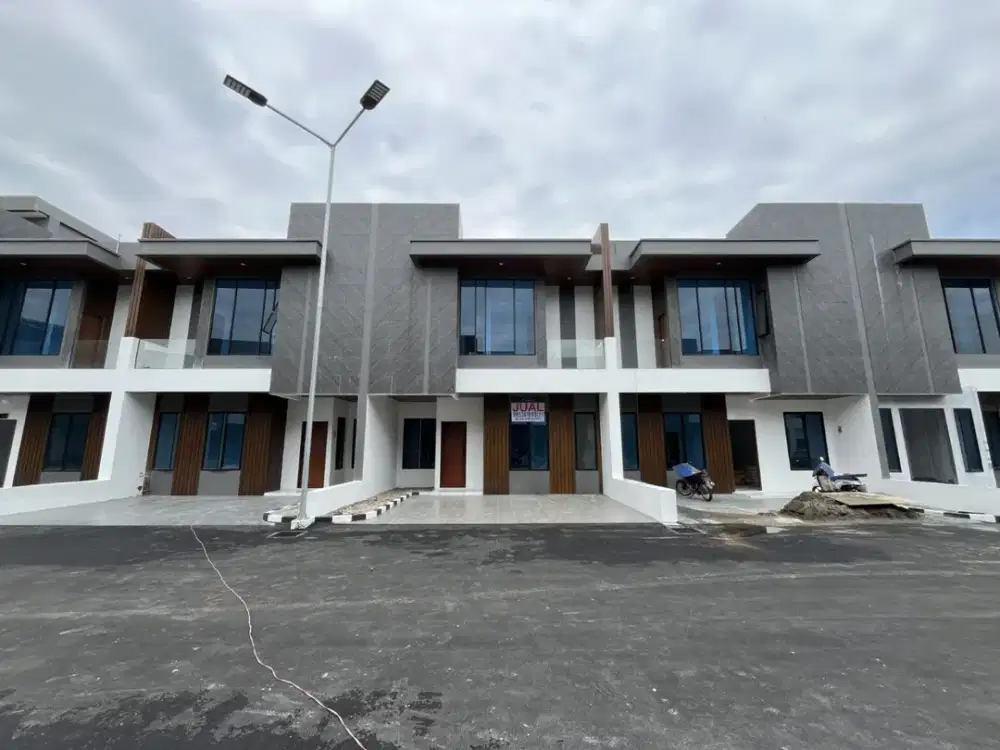 Villa di Komplek Cemara Park Palace ( Pendidikan / Metal Raya )