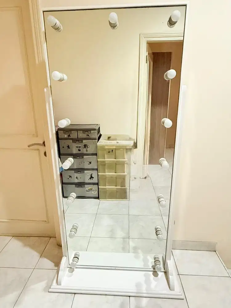 Custom Standing Mirror LED - Kaca Cermin Fullbody