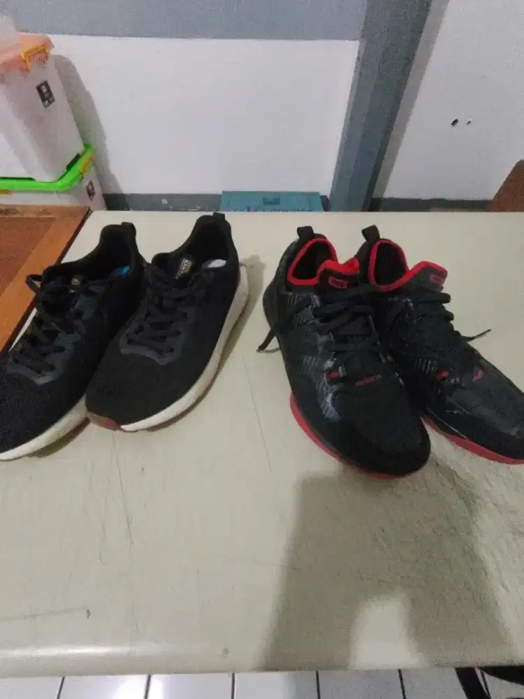 Sale 2 sepatu murah meriah